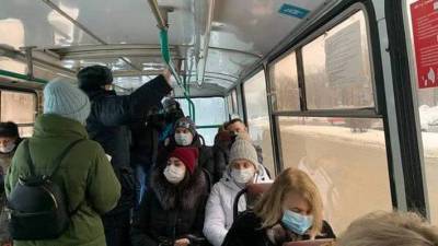 В Самаре кондукторы автобусов могут не продавать билеты людям без маски - runews24.ru - Самара