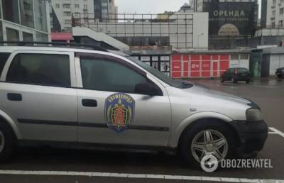 В Киеве заметили автомобиль с эмблемой спецподразделения ФСБ РФ — фото - narodna-pravda.ua - Россия - Украина - Киев