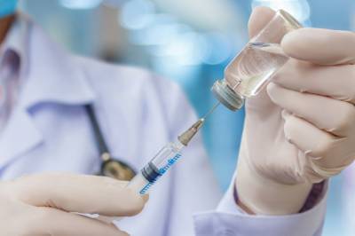 Шмыгаль заявил, что Украина до конца января получит вакцину от COVID-19 - newsone.ua - Украина