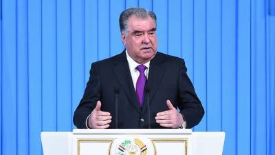 Эмомали Рахмон - Президент Таджикистана заявил о победе над коронавирусом - newdaynews.ru - Таджикистан