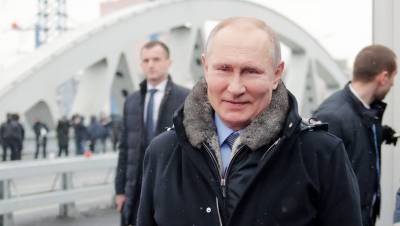 Владимир Путин - Путин посетил открытие транспортной развязки в Химках - gazeta.ru - Россия