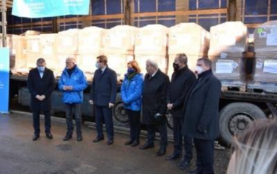 Украина получила от Венгрии 50 аппаратов ИВЛ - korrespondent.net - Украина - Венгрия