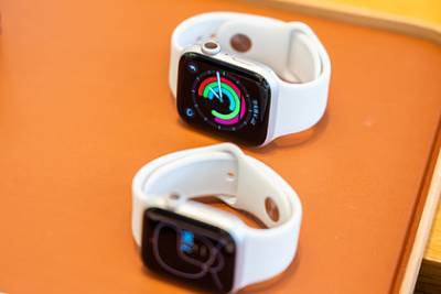Рассекречены Apple Watch с глюкометром - lenta.ru