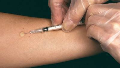 Литовской пациентке ввели пятикратную дозу вакцины от коронавируса - newinform.com - Литва
