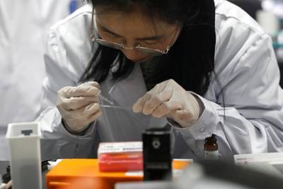 В Китае начали брать анальные мазки на коронавирус - lenta.ru - Китай - Пекин