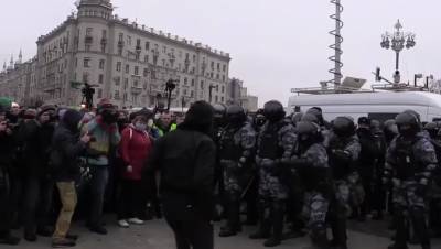 Адам Делимханов - Алексей Навальный - Задержан чеченец, сражавшийся с полицией во время митинга - dp.ru - республика Чечня