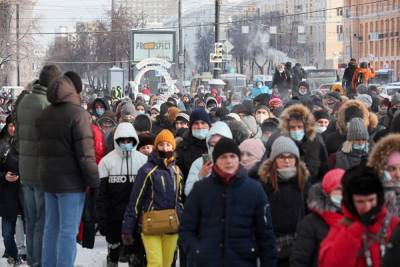 За прошлый год население России снизилось на полмиллиона человек. Это рекорд с 2005 года - znak.com - Россия