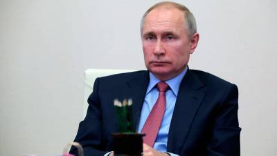 Владимир Путин - Путин заявил о постепенном отступлении пандемии коронавируса - gazeta.ru - Россия