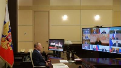 Владимир Путин - Денис Мантуров - Владимир Путин заявил, что производство вакцин идет с опережением графика - 5-tv.ru - Россия
