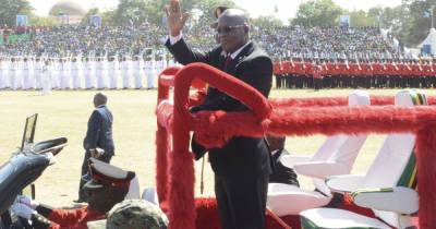 Джон Магуфули - Президент Танзании, который объявил страну свободной от коронавируса, усомнился в эффективности вакцин - tsn.ua - Танзания