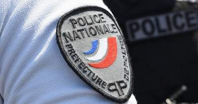 В пригороде Парижа около 30 полицейских станцевали "Макарену" без масок (видео) - focus.ua - Франция - Париж
