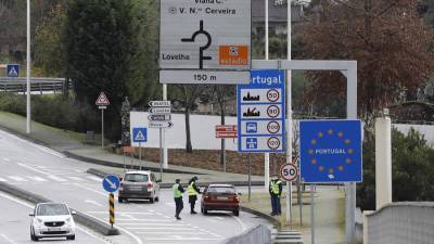 Эдуардо Кабрит - Португалия ограничит поездки своих граждан за границу на две недели - iz.ru - Португалия