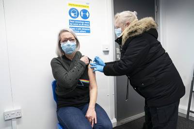 Шарль Мишель - Евросоюз может заблокировать поставки вакцины в Британию - tvc.ru - Англия - Евросоюз