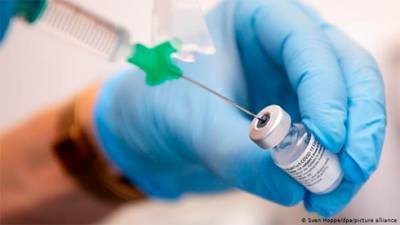 Рада приняла закон о регистрации вакцин от COVID-19 - bin.ua - Украина