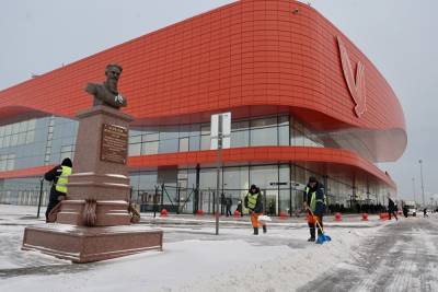 Пассажиропоток Челябинского аэропорта из-за пандемии упал на треть - znak.com - Челябинск