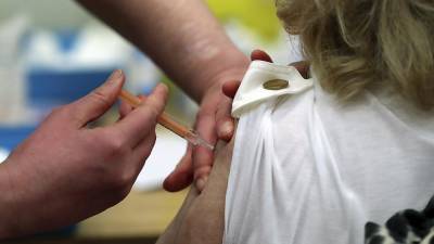 Европейский регулятор одобрил использование вакцины AstraZeneca на территории ЕС - заявление - ru.euronews.com - Франция