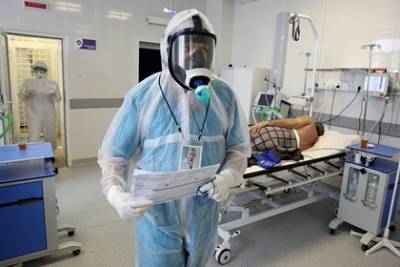 В России умерли 512 пациентов с коронавирусом за сутки - lenta.ru - Россия