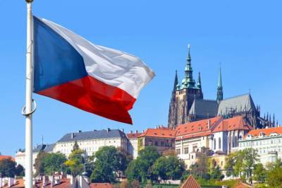 Чехия закрыла границу для иностранцев до 15 февраля - zik.ua - Чехия