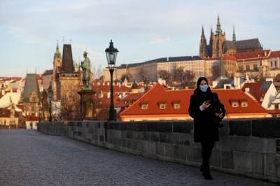 Чехия закрыла границы из-за угрозы распространения коронавируса - aif.ru - Чехия
