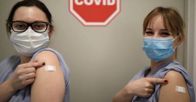 Вакцинацию завершили еще 909 человек - rus.delfi.lv - Латвия