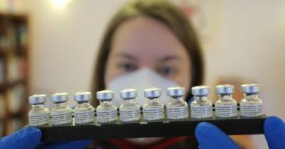 Виктор Ляшко - Украина в феврале получит 117 тысяч доз вакцины Pfizer-BioNTech: кого будут прививать первыми - tsn.ua - Украина