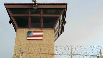 Джон Кирби - Пентагон временно отложил планы по вакцинации заключенных Гуантанамо - iz.ru - Сша - Израиль