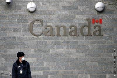 Китай временно закрыл въезд в страну иностранцам из Канады - interfax.ru - Москва - Китай - Канада