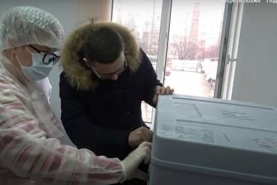 Денис Пушилин - В ДНР объявили о начале вакцинации от COVID-19 - mk.ru - Днр