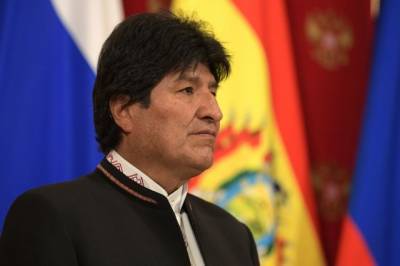 Эво Моралес - Луис Арсе - Экс-глава Боливии заявил, что «Спутник V» стал жертвой информационной войны - aif.ru - Боливия