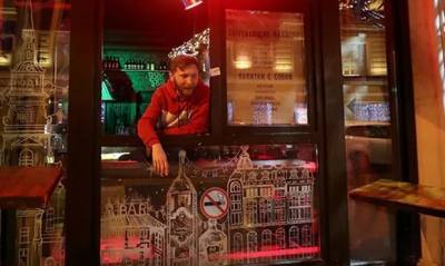 В Петербурге бары и рестораны возобновили работу после пятидневного перерыва в работе - og.ru - Санкт-Петербург