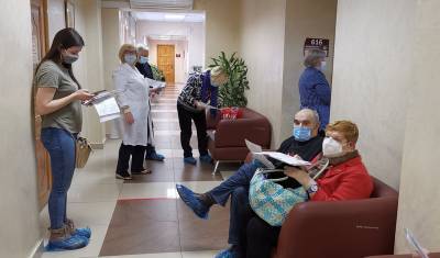 В Тюмени более 250 добровольцев прошли второй этап испытаний вакцины ЭпиВакКорона - nashgorod.ru - Новосибирск - Тюмень