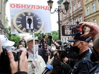Владимир Путин - Обнуленный 2020-й: почему конституционно-поправочная кампания стала промахом Путина - newsland.com