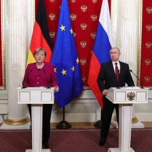 Владимир Путин - Ангела Меркель - Меркель и Путин обсудили нормандский процесс и минские соглашения - reporter-ua.com - Россия - Германия