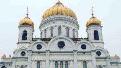 Прихожан старше 65 лет не пустят на рождественскую службу в храм Христа Спасителя - mir24.tv - Москва