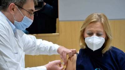 Россия - Мирсад Джерлек - В Сербии стартовала вакцинация российской «Спутник V» и... - politnavigator.net - Сша - Сербия