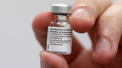 Стейнар Мадсен - В Норвегии умерли двое привитых от COVID-19 вакциной Pfizer - iz.ru - Норвегия - Израиль
