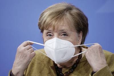 Ангела Меркель - Меркель объявила о продлении жесткого карантина в Германии - lenta.ru - Германия