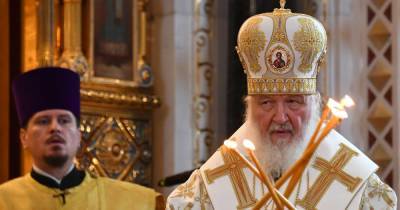 патриарх Кирилл - Патриарх Кирилл перед Рождеством призвал помолиться о больных COVID - ren.tv