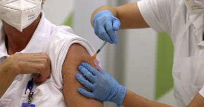Уже более 30 стран мира начали массовую вакцинацию от коронавируса - tsn.ua - Украина