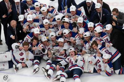 Сборная США выиграла молодежный ЧМ по хоккею, Россия осталась без медалей - sport.bigmir.net - Россия - Сша