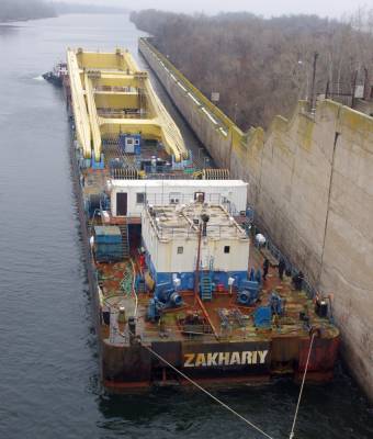 В Запорожье прибыл плавучий кран для строительства мостов - inform.zp.ua - Турция - Стамбул - Запорожье
