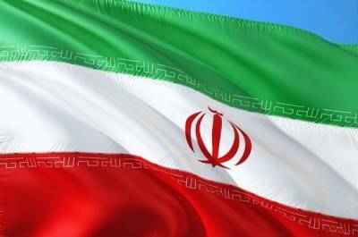 Али Хаменеи - Хаменеи запретил ввозить в Иран американские и британские вакцины от COVID-19 - pnp.ru - Россия - Сша - Англия - Иран