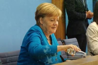 Йенс Шпан - Газета Вild назвала имя преемника Меркель - mk.ru - Германия