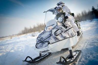 Мотострелки Северного флота получили новые снегоходы - argumenti.ru