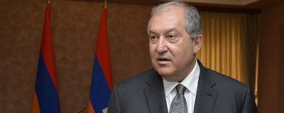 Армен Саркисян - Президент Армении болеет COVID-19 в тяжелой форме - runews24.ru - Армения - Ереван