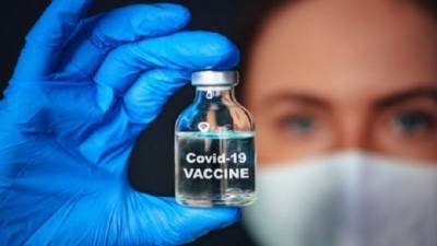 ЕС дополнительно закупит 300 миллионов доз вакцины от коронавируса - hubs.ua - Украина - Евросоюз - деревня Ляйен