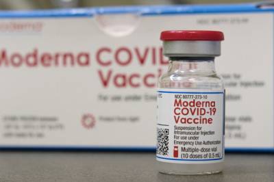 Великобритания одобрила вакцину против коронавируса Moderna - zik.ua - Сша - Англия