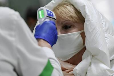 В России за сутки выявили 23 309 случаев заражения коронавирусом - lenta.ru - Россия - Санкт-Петербург - Москва