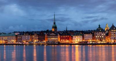 В Швеции спустя год приняли закон о коронавирусе - ren.tv - Швеция