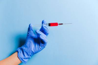 В Кремле заявили о недостаточном уровне вакцинации россиян от коронавируса - abnews.ru